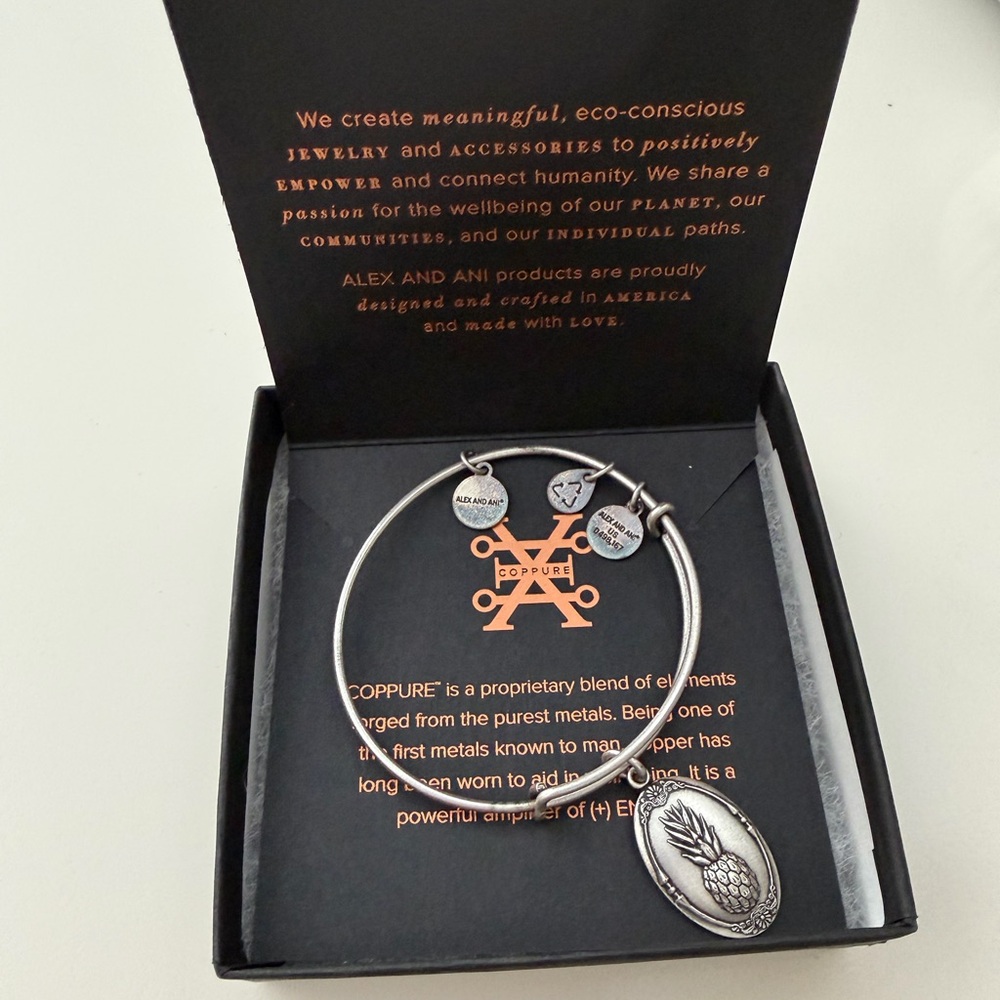 BRAND NEW Alex and Ani Silver Pineapple Charm Bracelet
